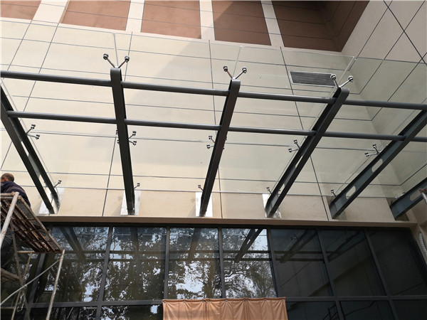城西怡康醫藥物流中心-玻璃雨棚